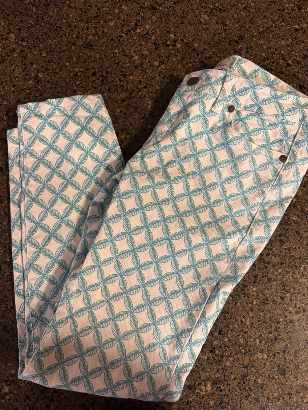 Vineyard Vines White with Teal & Lime Leaf Print jeans size 4